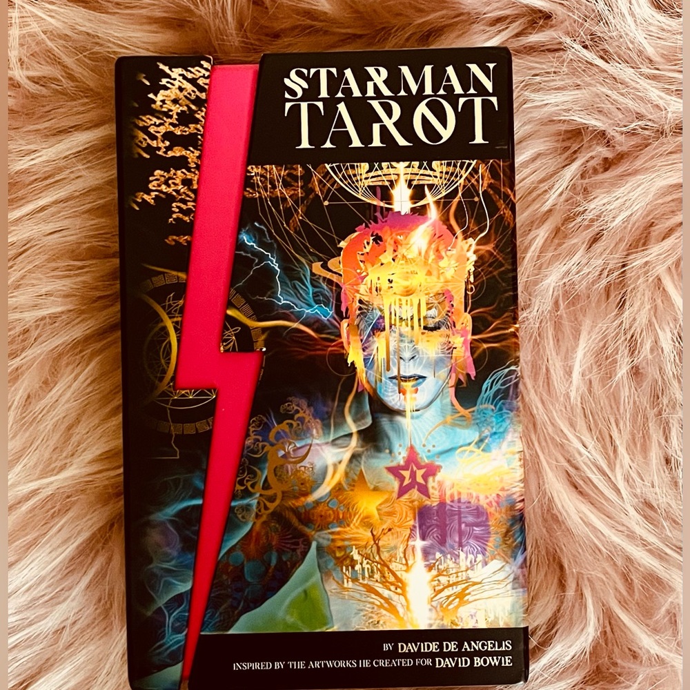 The Starman Tarot deck & book (David Bowie inspired) - BRAND NEW CONDITION!